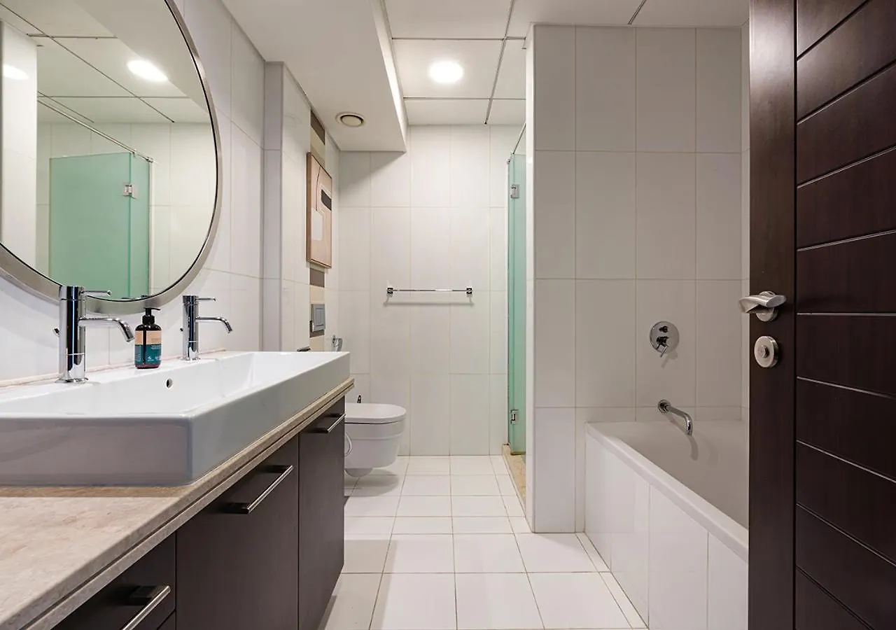 Luxurious 2-Bedroom Apartment In Downtown With Burj Khalifa View Dubai 0*,  Emirados Árabes Unidos