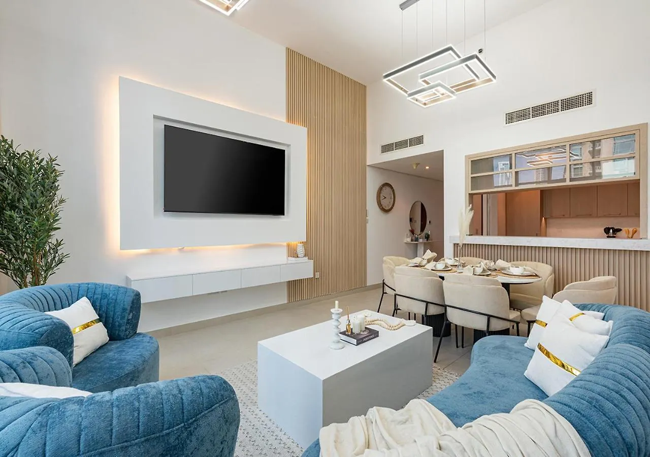 Luxurious 2-Bedroom Apartment In Downtown With Burj Khalifa View Dubai 0*,